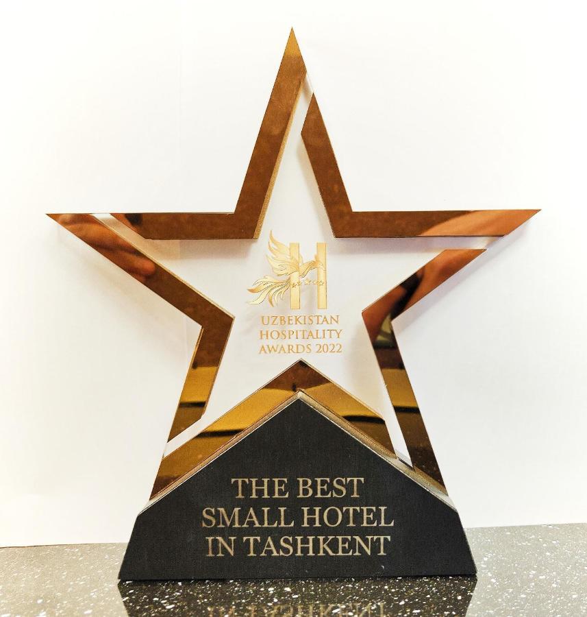 Solnechnyy Shahzoda Grand Hotel - "Best Hotel Award Winner" מראה חיצוני תמונה